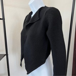 Front drape cropped cardigan